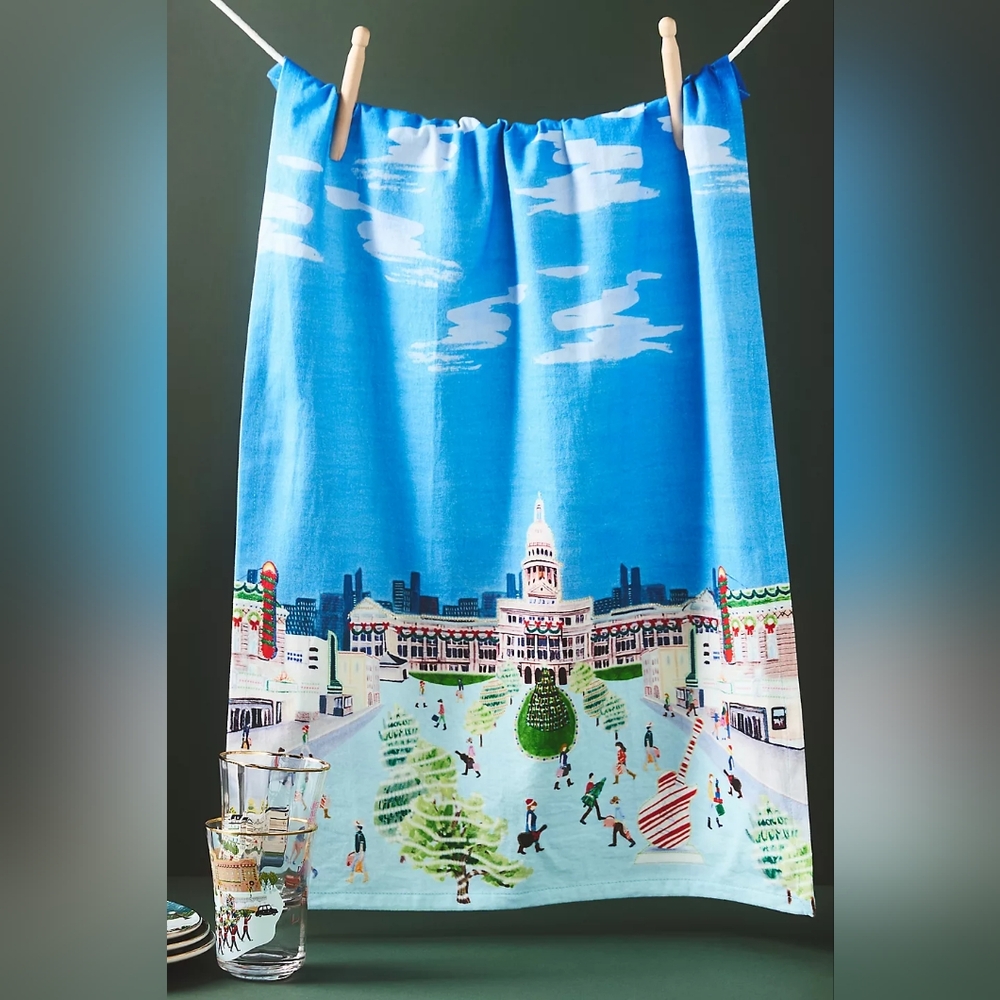 NWT Holiday in the City Austin Dish Towel